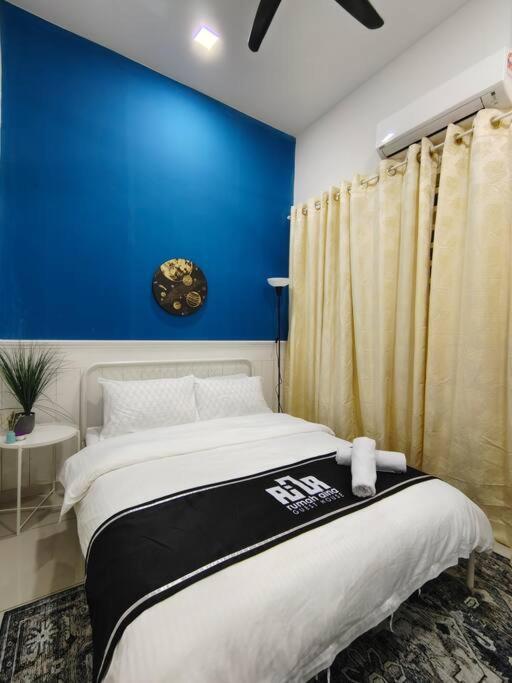 Rumah Aina Homestay Bukit Changgang Private Pool Kampong Melot Екстериор снимка